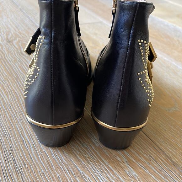CHLOE Susanna Studded Leather Ankle Boots Black Gold 37.5 - Picture 9 of 10